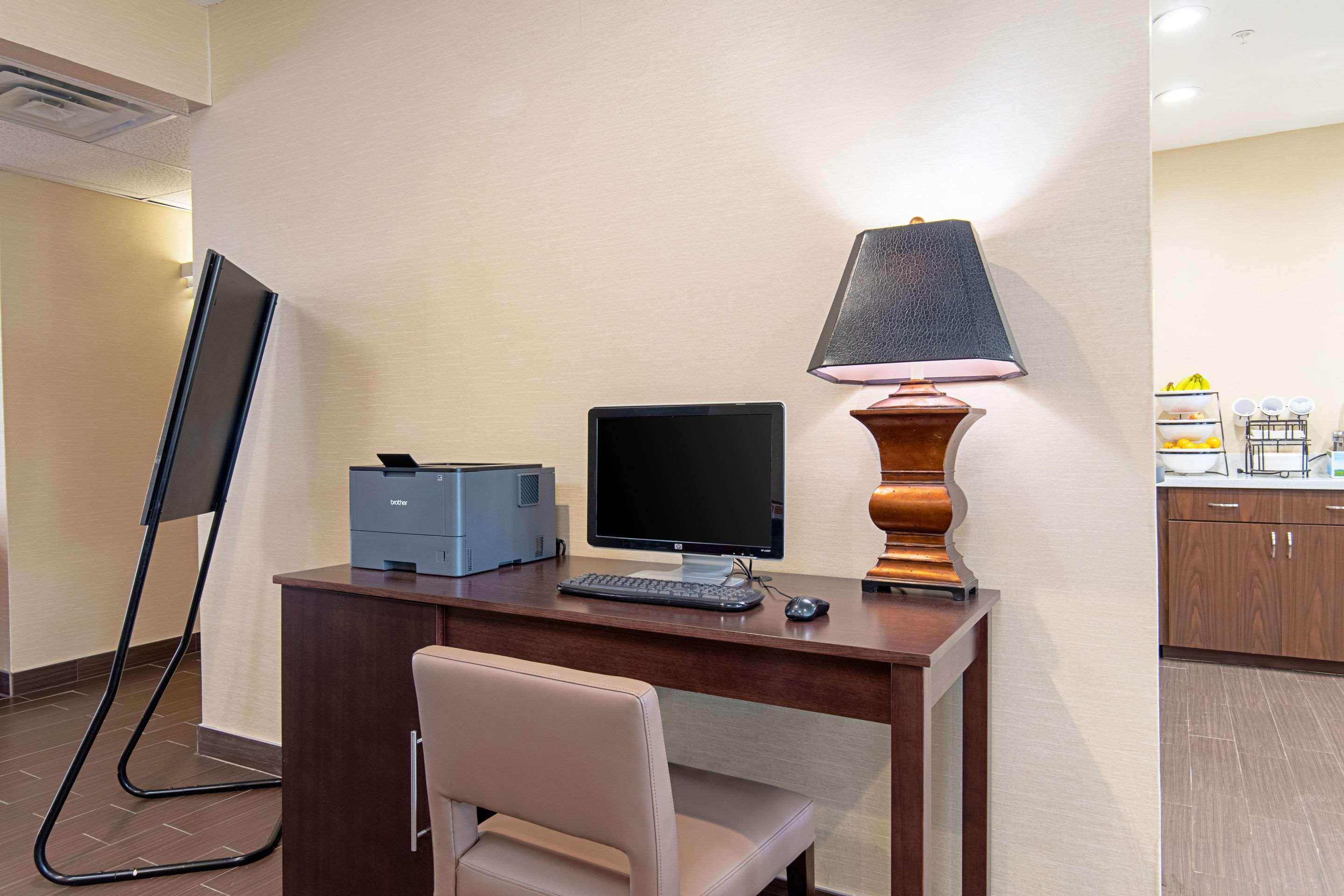 Comfort Inn & Suites And Suites Fredericksburg Kültér fotó